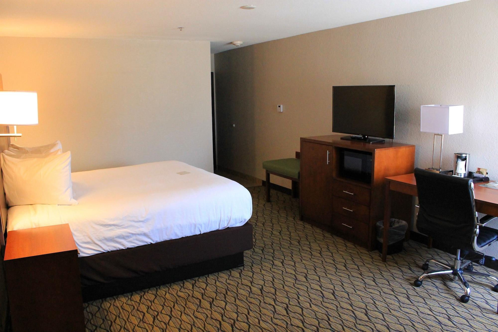 Wyndham Garden Fort Wayne Extérieur photo