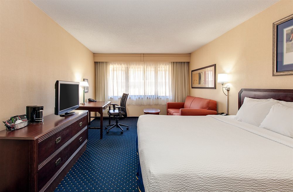 Wyndham Garden Fort Wayne Extérieur photo
