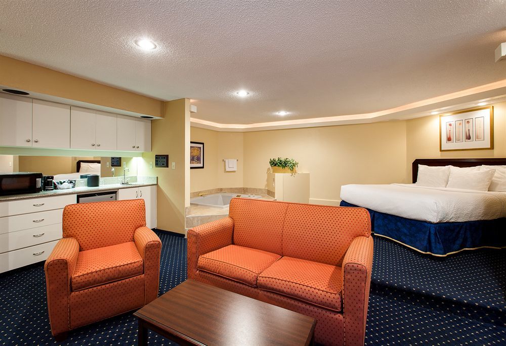 Wyndham Garden Fort Wayne Extérieur photo